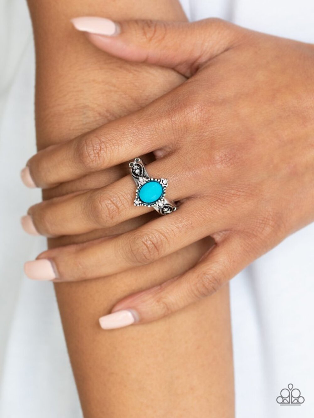 Paparazzi Silver Ring (R080) - Picture 2 of 2